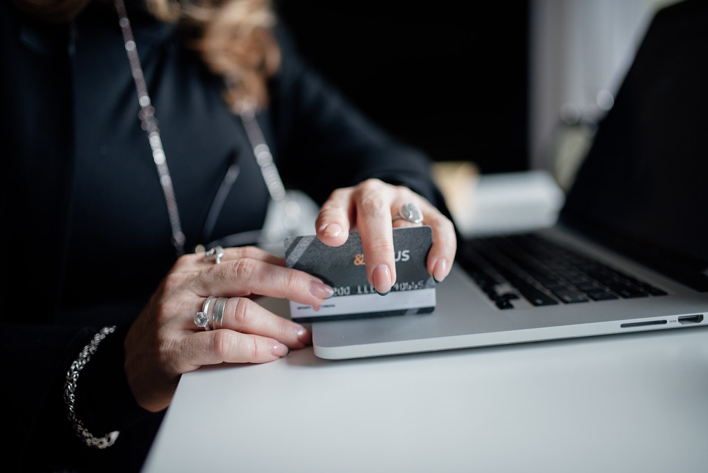 CFOs Are Forecasting $0 From the AI Shopping Revolution. Who Is Right?
