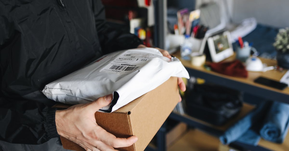 Real-Time Inventory Sync for Dropshipping Suppliers: Why Your Retailers Keep Overselling